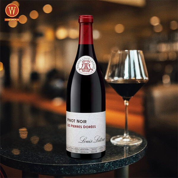 Rượu vang Pháp Pinot Noir Les Pierres Dorees Louis Latour 2018